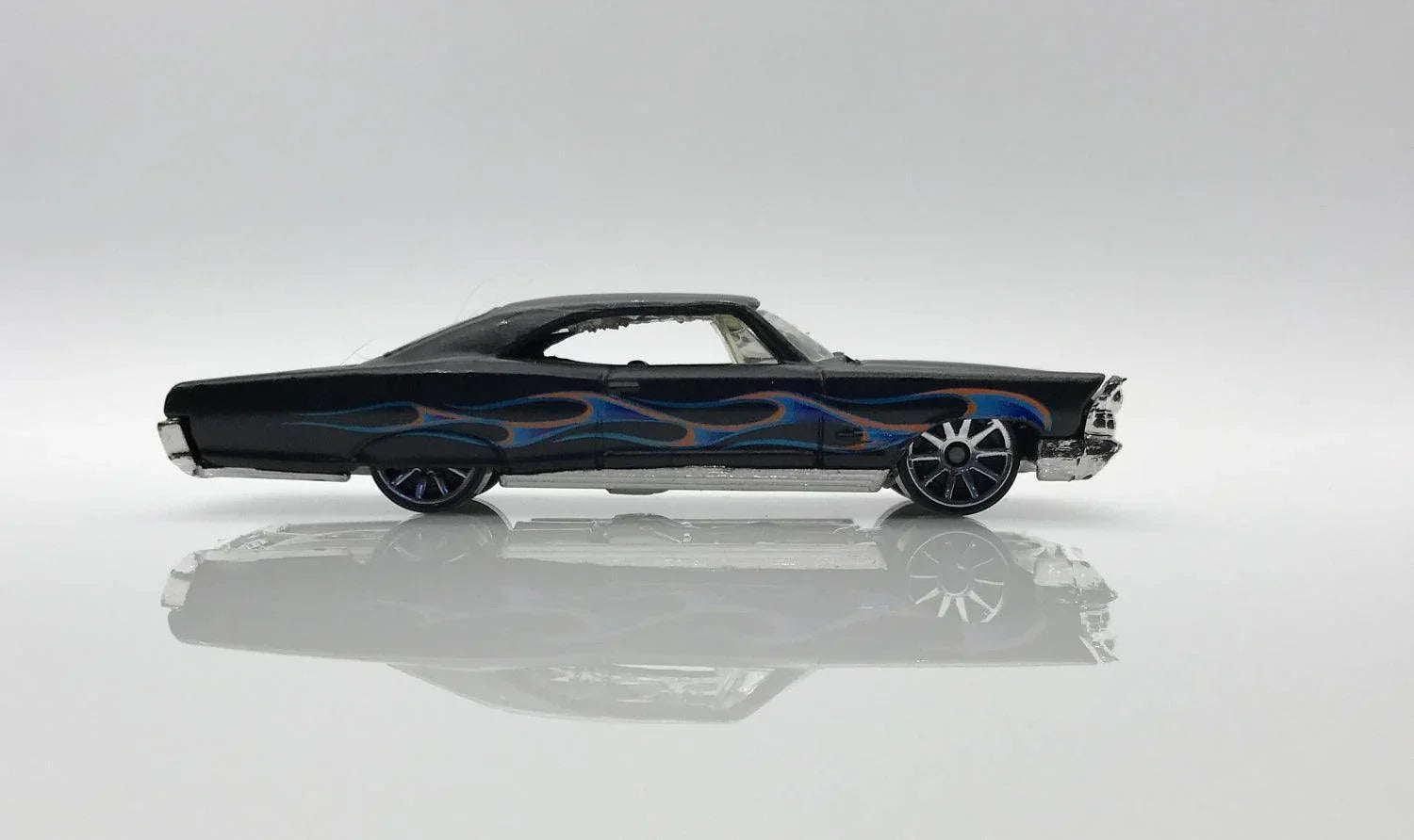 Hot Wheels Black '65 Pontiac Bonneville (2007) – Lamoree's Vintage