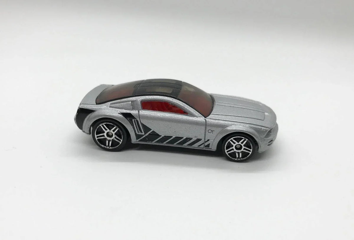 Hot Wheels Ford Mustang GT Concept (2004) – Lamoree's Vintage