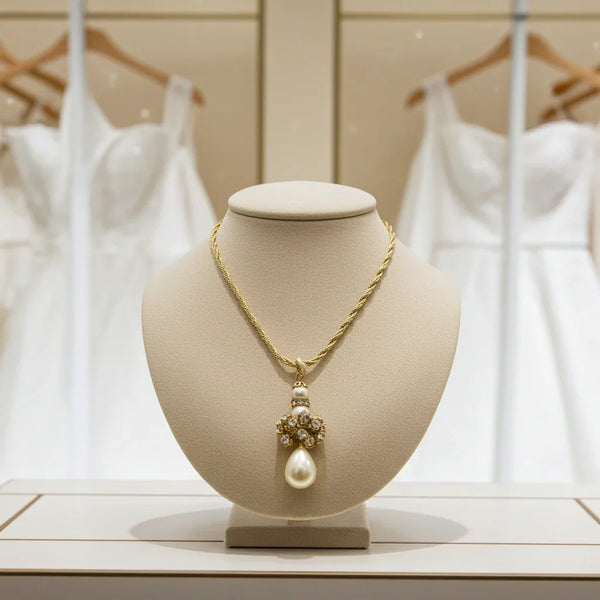 Hattie Carnegie vintage pearl drop pendant necklace