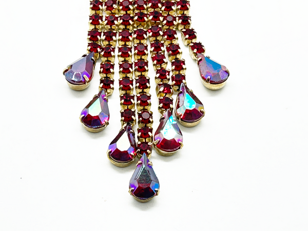 Perfect for vintage jewelry lovers: our Massive Vintage Ruby Red Brooch and Earrings provides a dramatic touch of stunning glamour. Shop today!