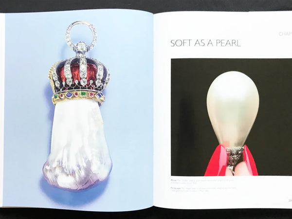 Perfect for historic jewelry collectors and enthusiasts: our Christie's The Jewellery Archives Revealed provides exclusive insights into 250 years of jewelry history. Shop today!