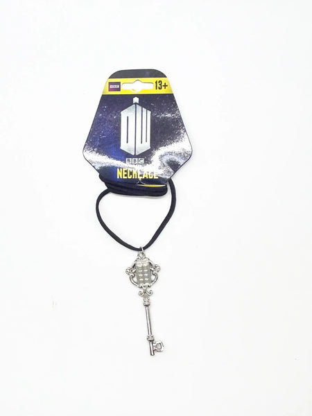 Perfect for Doctor Who fans: our Doctor Who TARDIS and Union Jack Antique Key Necklace provides a unique reversible pendant design. Shop today!