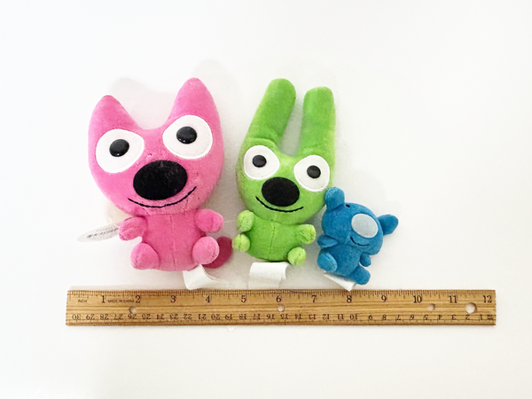 Perfect for collectors and fans of vintage Hallmark charm: our Hoops and Yoyo and Piddles provides a soft, adorable plush trio experience. Shop today!