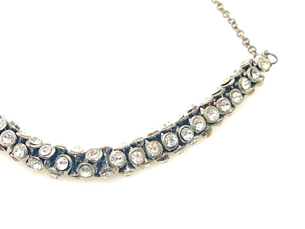 Perfect for those who appreciate quality craftsmanship: our Rolling Rhinestone Flexible Rhinestone Necklace provides versatile, elegant sparkle. Shop today!
