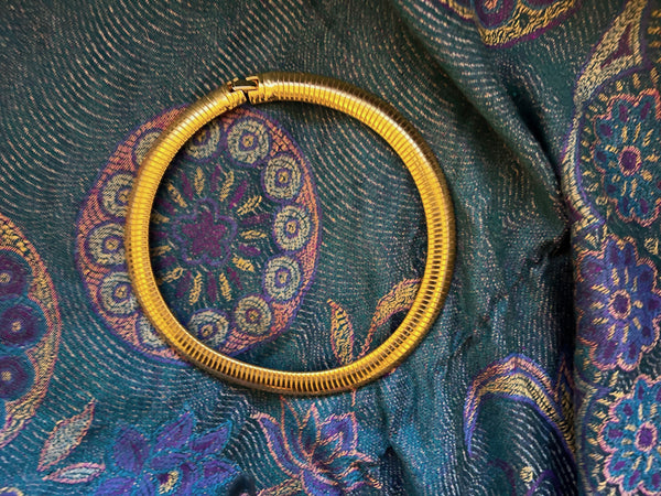 Vintage Ellen Kiam Gold Tone Flexible Collar Tubogas Necklace (1980s