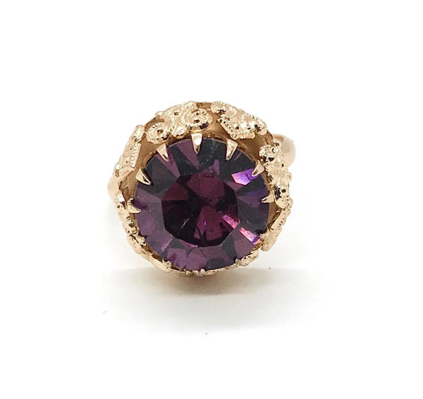 Perfect for statement jewelry lovers: our Vivacious Purple Statement Cocktail Ring provides bold vintage elegance with an intricate setting and undeniable sparkle. Shop today!