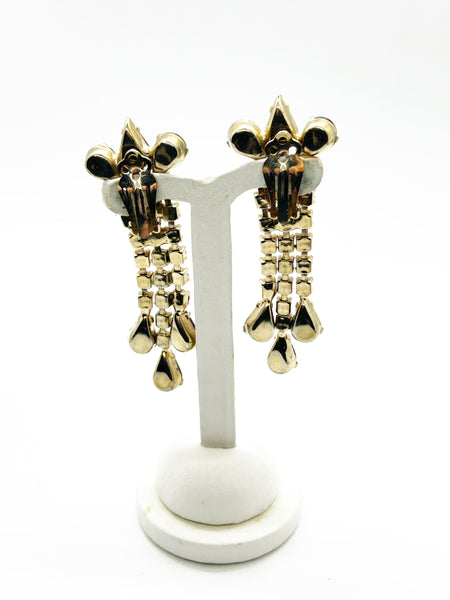 Perfect for vintage jewelry lovers: our Massive Vintage Ruby Red Brooch and Earrings provides a dramatic touch of stunning glamour. Shop today!