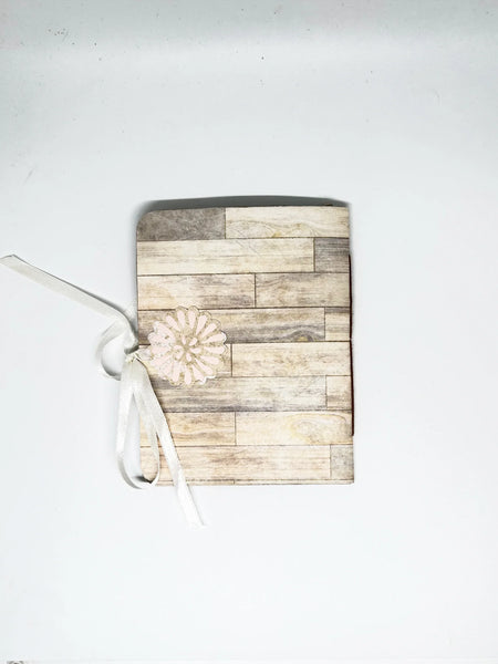 This charming handcrafted album beautifully combines affirmations and space for special notes, photos, or keepsakes. It serves as a meaningful focal point for meditations and a source of comfort during difficult times. It's also a perfect gift for those who appreciate serenity and introspection.