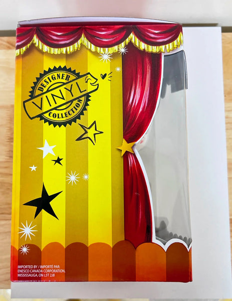 Perfect for Disney collectors and fans: our Disney Showcase Collection Snow White provides a limited-edition, whimsical collectible with timeless charm. Shop today!