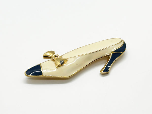 Trifari Cream and Dark Blue Spectator Shoe Brooch