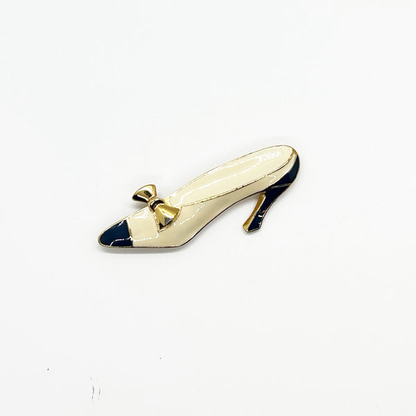 Trifari Cream and Dark Blue Spectator Shoe Brooch