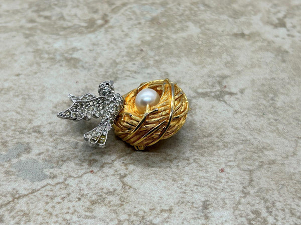 Vintage Bird and Nest with Pearl Egg Brooch - Lamoree’s Vintage