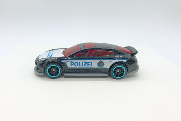Hot Wheels Black Porsche Polizei Panamera (2019) - Lamoree’s Vintage