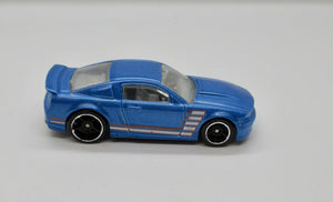 Hot Wheels Blue Custom '07 Ford Mustang (2009) - Lamoree’s Vintage
