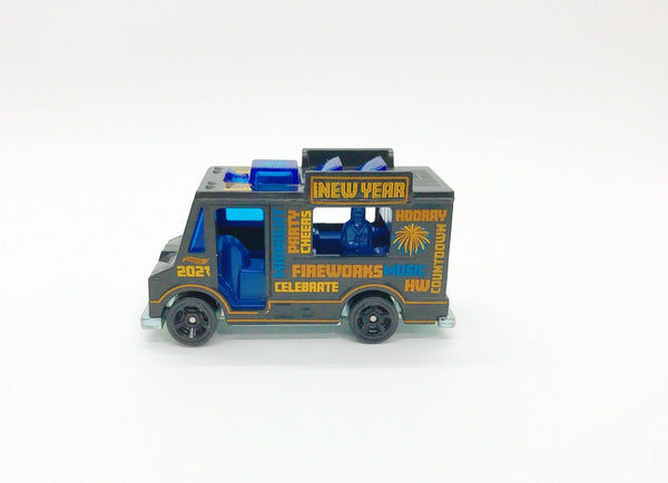 Hot Wheels Quick Bite, New Year's Truck (2020) - Lamoree’s Vintage