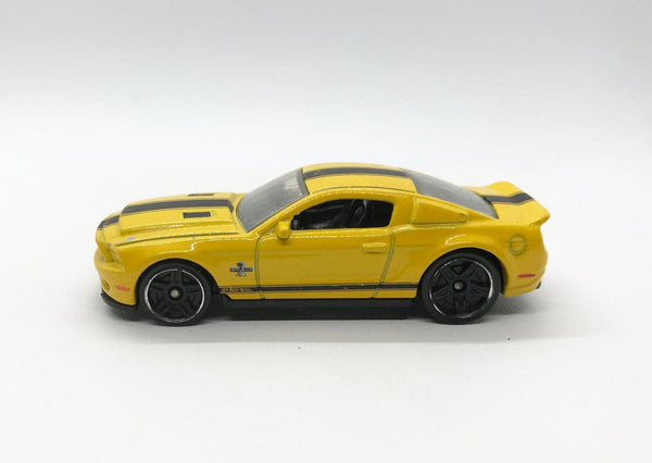 Hot Wheels Yellow '10 Ford Shelby GT500 Super Snake (2011) - Lamoree’s Vintage