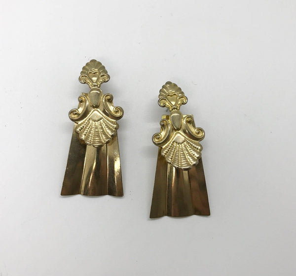 Quirky Gold Tone Pierced Shell Earrings - Lamoree’s Vintage