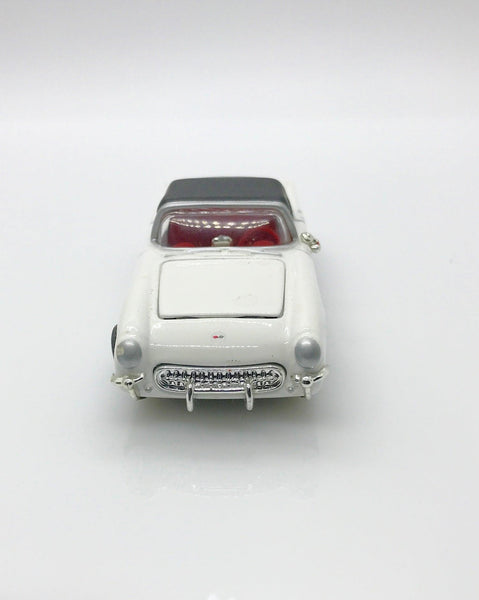 Racing Champions White 1963 Chevrolet Corvette Stingray (2002) - Lamoree’s Vintage