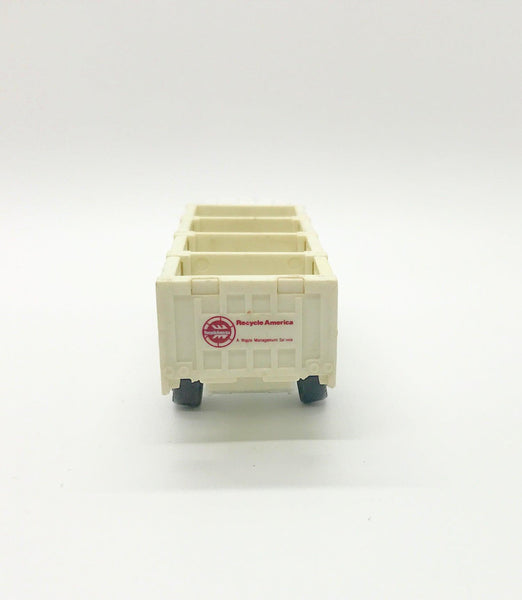 Racing Champions White Recycling Truck (1993) - Lamoree’s Vintage